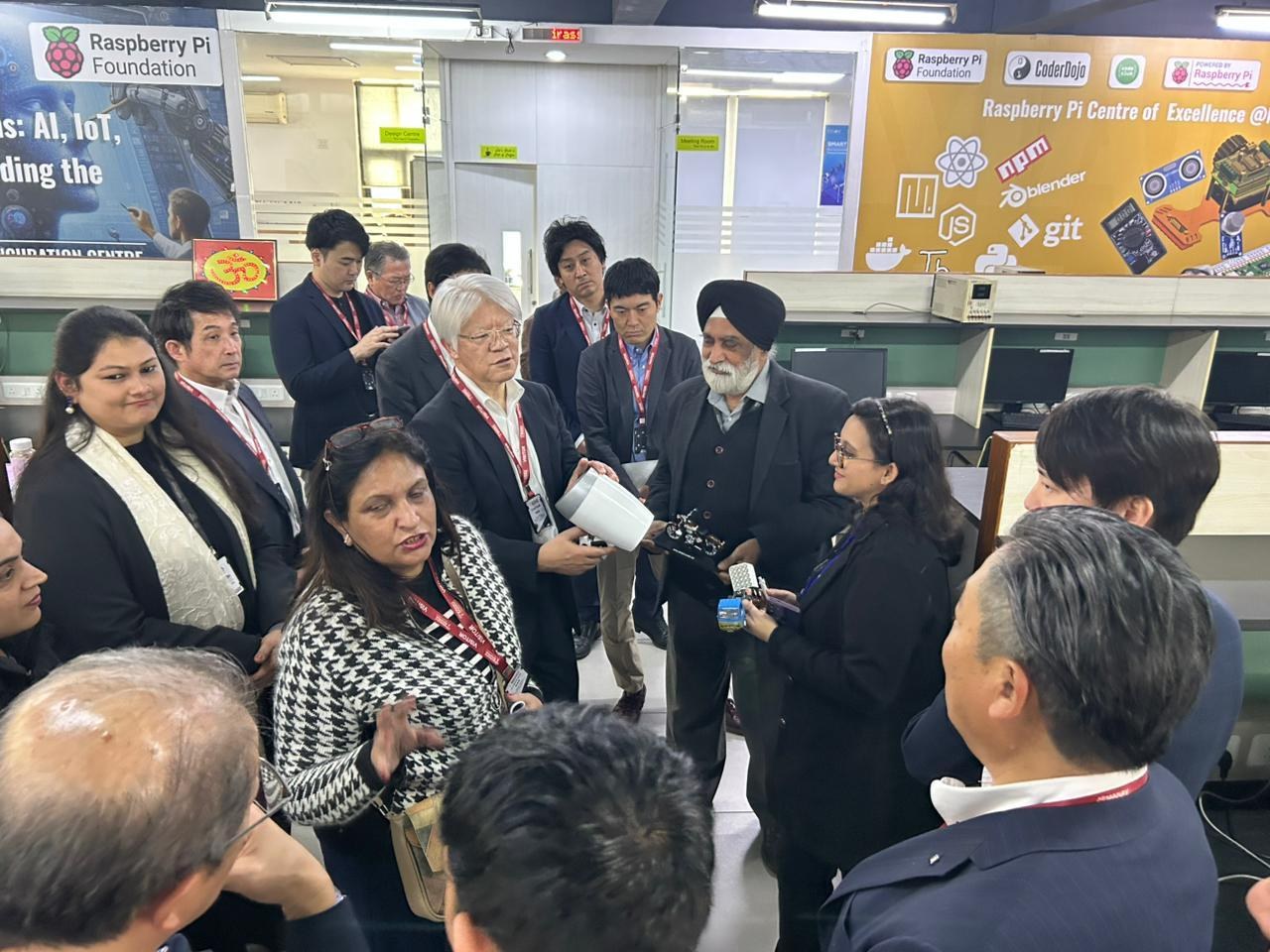 Visit of Japanese Delegation photo 1